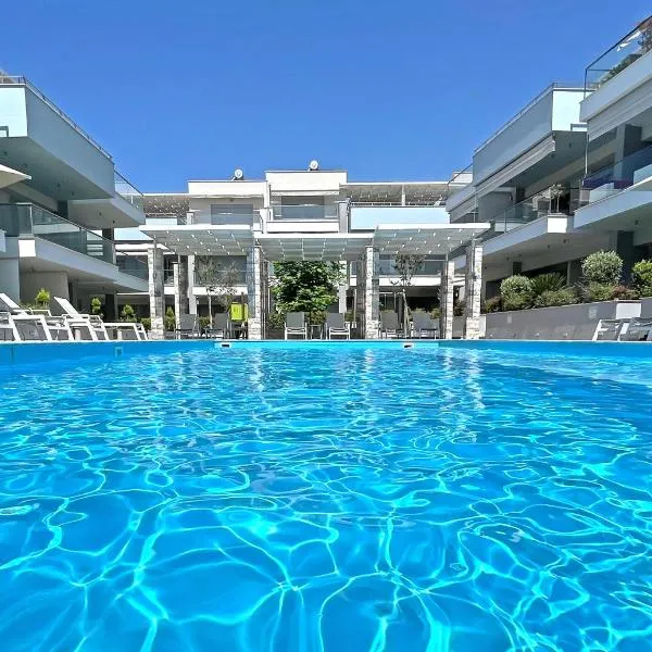 LAZURE Apartment Nikiti, hotel em Nikiti