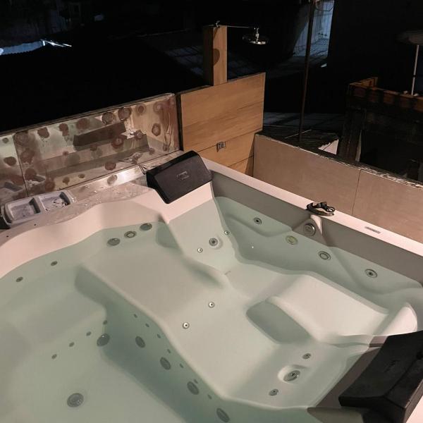 casa c jacuzzi e bilhar