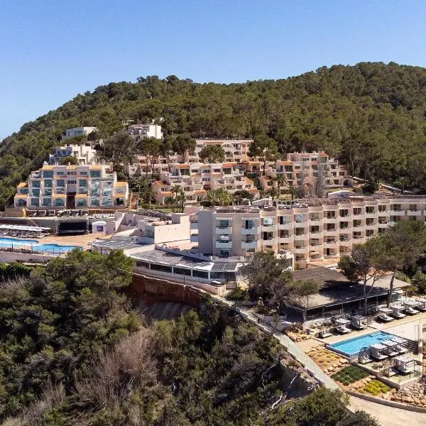 Invisa Hotel Club Cala Verde, hotel in Es Figueral Beach
