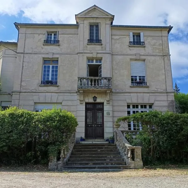 Maison Vive La Vie, hotel in Couiza
