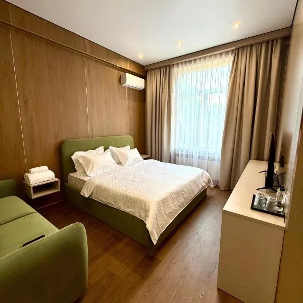 Meridian Hotel, hotel in Almaty