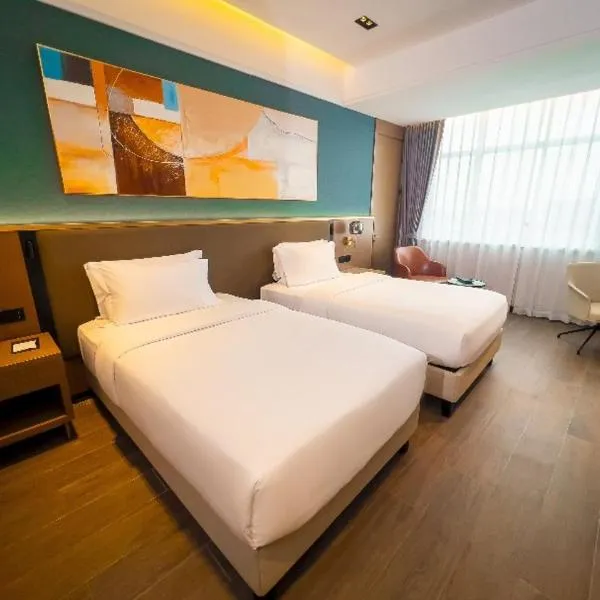 Golden Tulip Kin-Oasis Kinshasa, hotel in Kinshasa