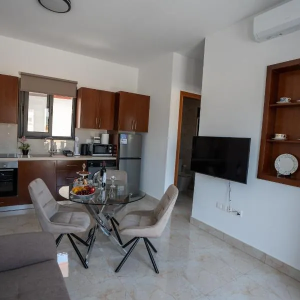 ARMA CIELO II, 1-bed Cosy Flat, hotel in Paphos City