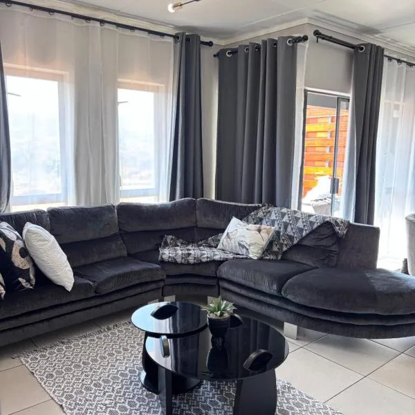 Grey Heaven Retreat, hotel in Boschrand