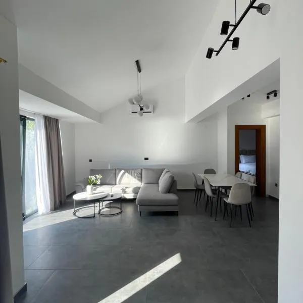 Andrija, hotel en Risan