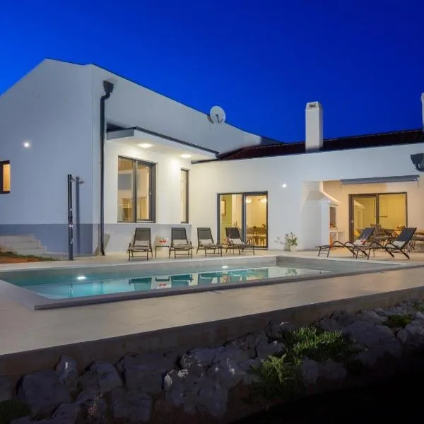 Navi, hotel di Prnjani