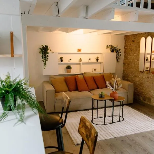 Le Tiny Chalet، فندق في إتامب