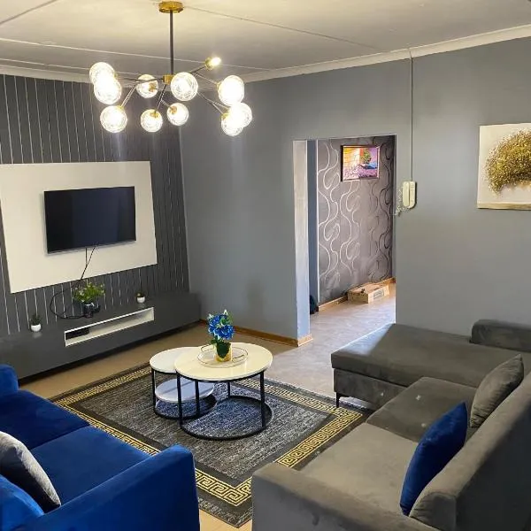 Comfortathome Francistown, hotel in Francistown