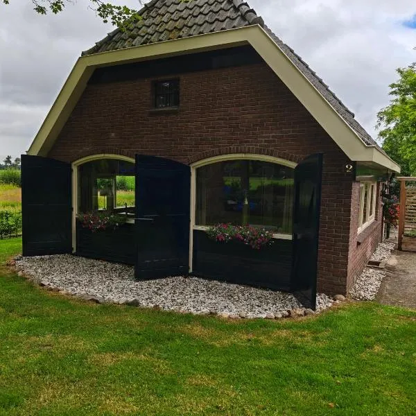 Vakantiehuisje 'De Uithof', hotell i Oosterhesselen
