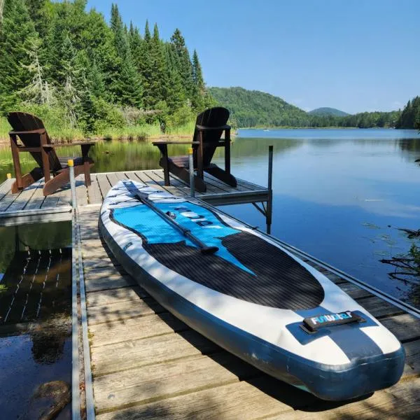 Prestige In Nature Hot tub 15min Ski resort Luxury Master Bedroom Wifi Games & more ! – hotel w mieście Saint Adolphe D'Howard