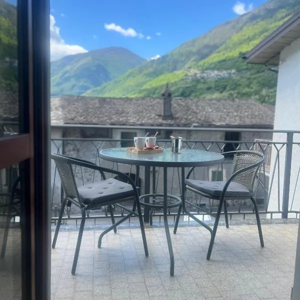 CASA STAVELLO, hotel in Sernio