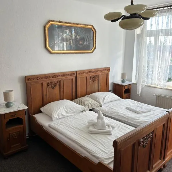 Gasthof zur Tanne 2, hotel v destinaci Alleringersleben