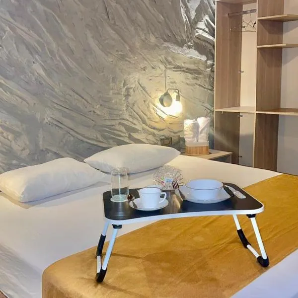 Casa Kyros Boutique, hotel in Medellín