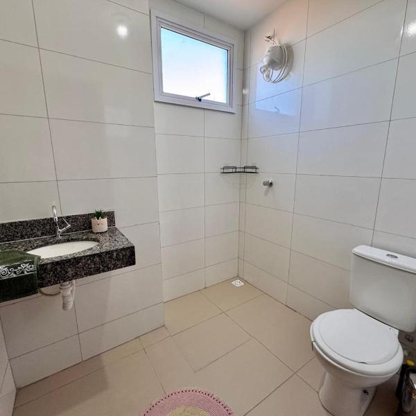 Apartamento de 02 quartos com vista para o lago - Foto 3