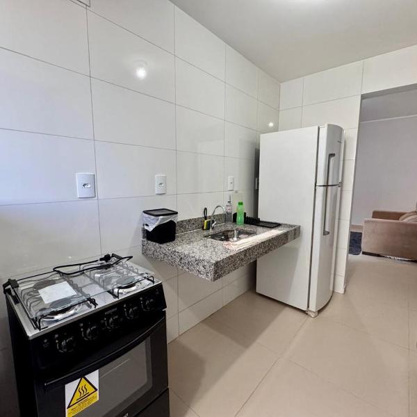 Apartamento de 02 quartos com vista para o lago - Foto 4