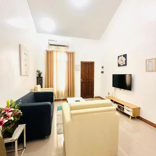 Feel at Home Gateway H&C Shower Netflix 100mbps, hotel in General Santos