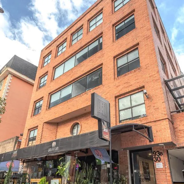 Soy Local Parque La 93, hotel in Bogotá