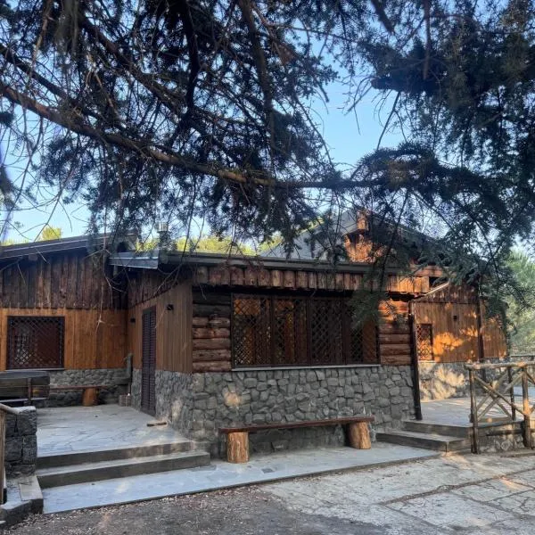 Etna Chalet Nicolosi, hotel en Nicolosi