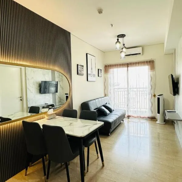 Apartemen Podomoro View Kota 2BR lantai 17 Full perabot, hotel in Medan