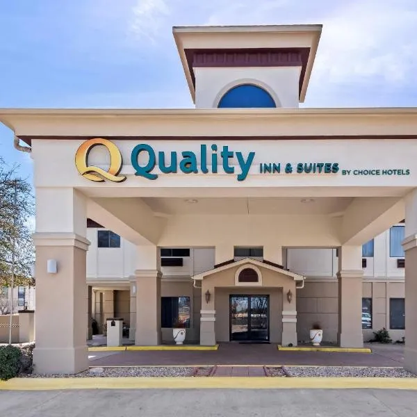 Quality Inn & Suites - Granbury, hótel í Granbury
