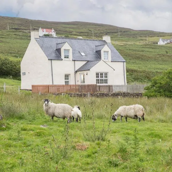 Charming Isle of Skye Holiday Cottage, Glendale, hotel in Glendale