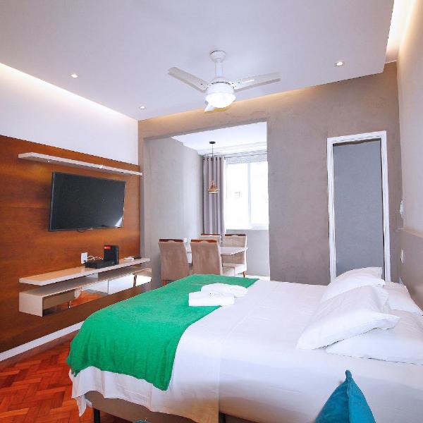 Studio totalmente renovado ao lado da praia