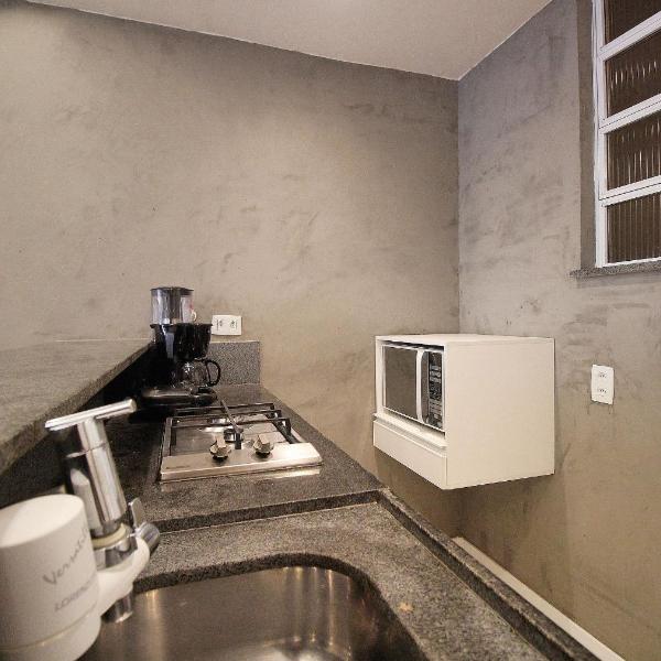 Studio totalmente renovado ao lado da praia - Foto 3