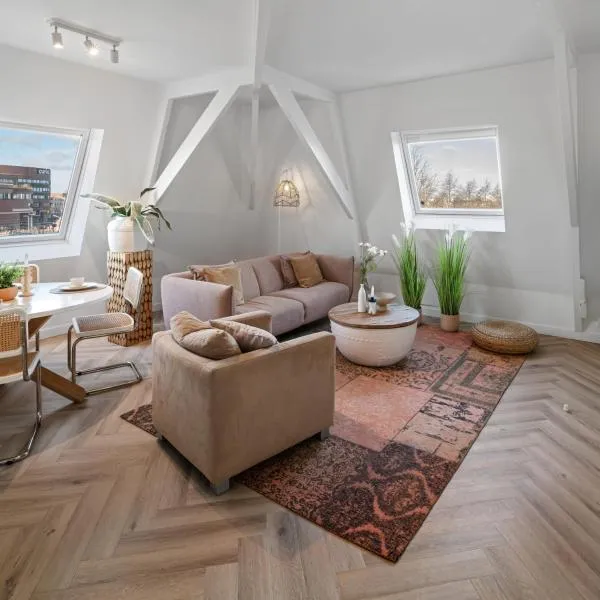 Stylish-loft Near City Center And Park, hotel in Roosendaal
