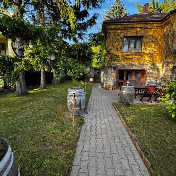 Kamocsay Vendégház, hotel v destinaci Mór