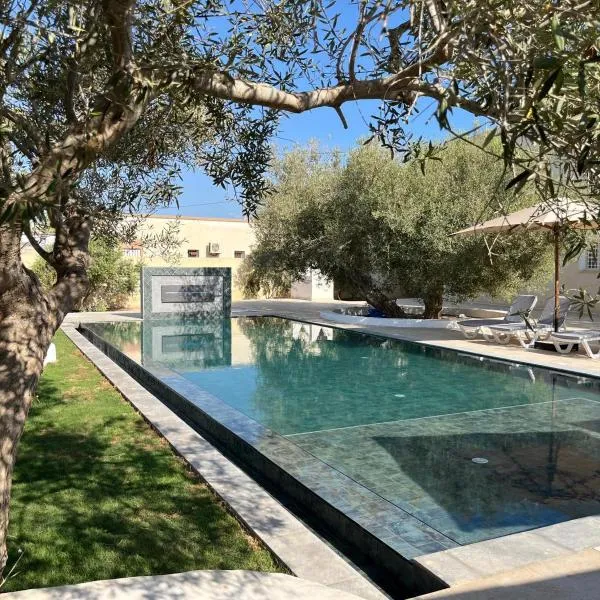 Résidence Jamila Location Appartements confort piscine proche zone touristique, hotel in Midoun