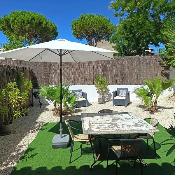 Douce Provence Magnifique appartement neuf avec jardin proche du centre ville, hotel in Vaison-la-Romaine