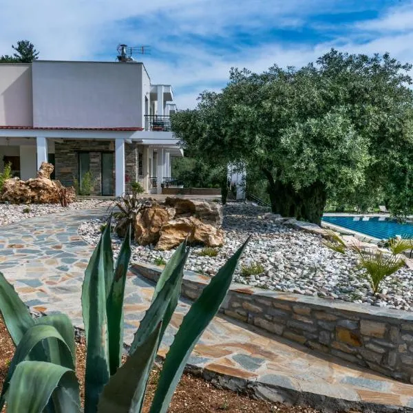 Ipsario Garden Hotel, hotel di Skala Potamias