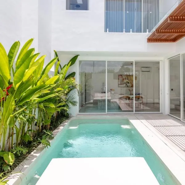 White Palm Villa, hotel in Canggu
