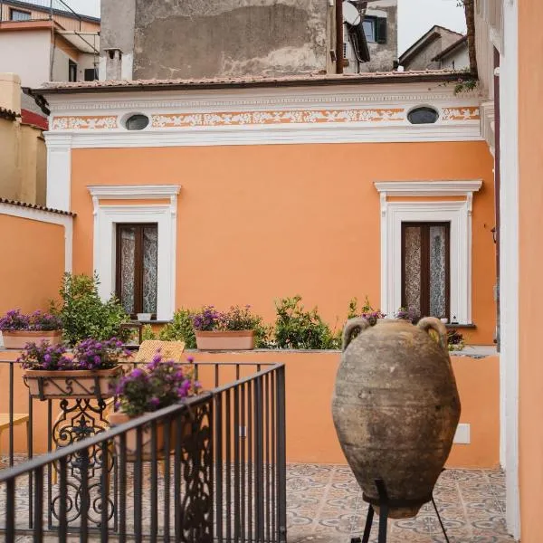 La Residenza del Barone, hotel v destinaci Camerota