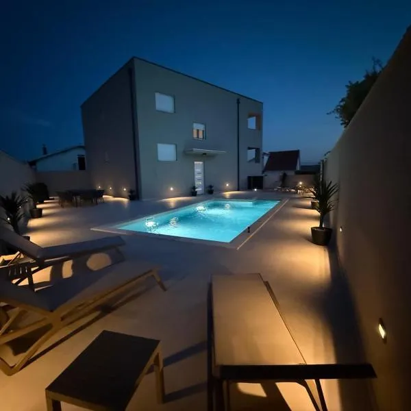 Villa Daisy, hotel in Posedarje