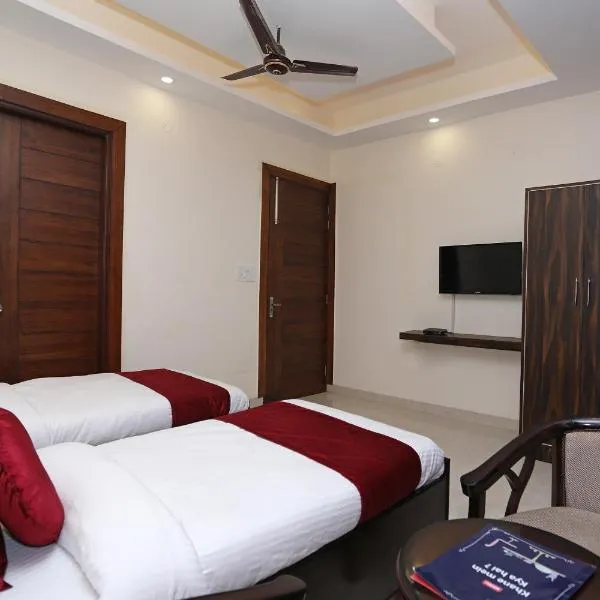 Super Hotel O Royal Inn, hotel in Faridabad