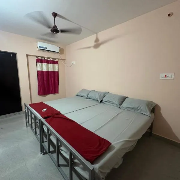 Om Muruga Homestay, hotel in Tiruvannāmalai