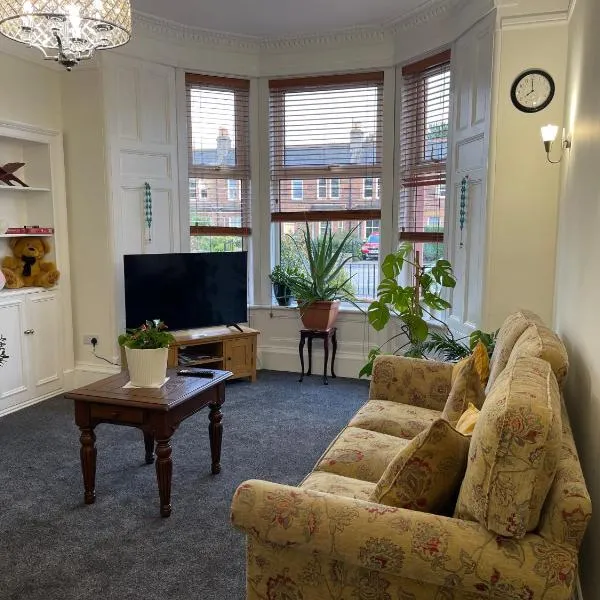 Entire Victorian house Edinburgh 2BR - 4 guests, hotel in Edinburgh