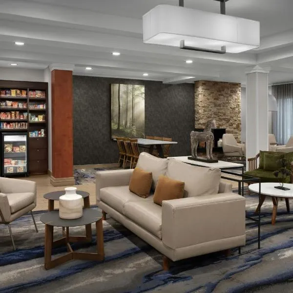Fairfield Inn & Suites by Marriott Rogers, hotel in Rogers