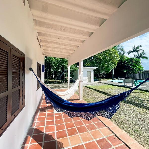 Casa Ampla de Praia 2 Piscinas e Ar Condicionado - Foto 4
