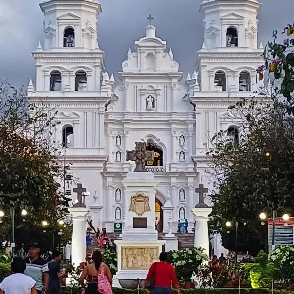 Casa sagrada familia, hotel in Esquipulas