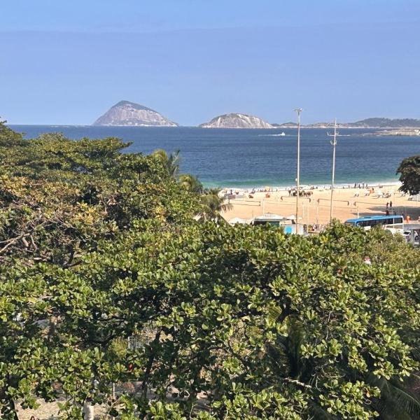 Studio com Vista panorâmica da Praia de COPACABANA, acima de 3 diárias ganhe 1 ESPUMANTE e CHOCOLATE de Boas Vindas, a combinação perfeita para transformar sua hospedagem em uma experiência única e inesquecível
