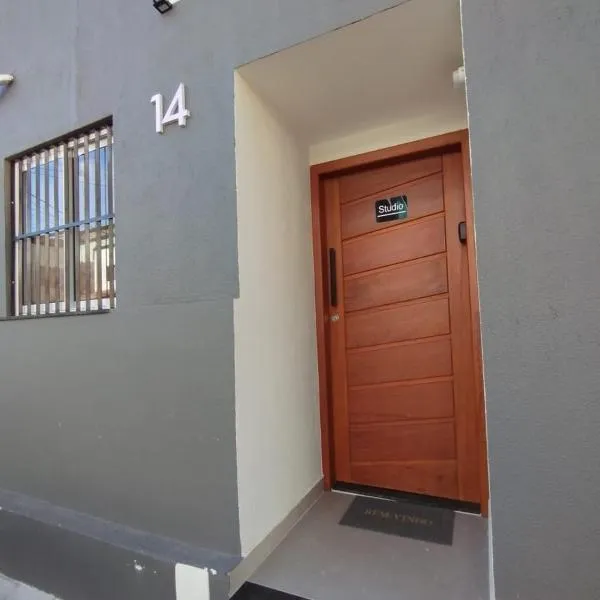 Studio 14 - Microcasa perto de tudo em Vitória!, hotel v destinaci Vitória