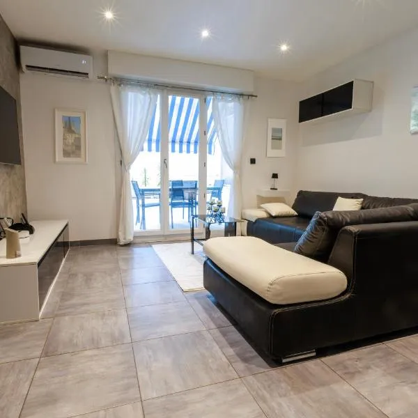 Family Flat Cannes Centre, hotel v Cannes
