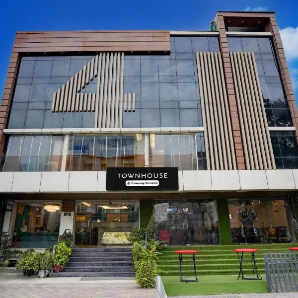 Townhouse Prayagraj Central Bus Terminal Formerly Hotel Four View, hotel in Civil Lines