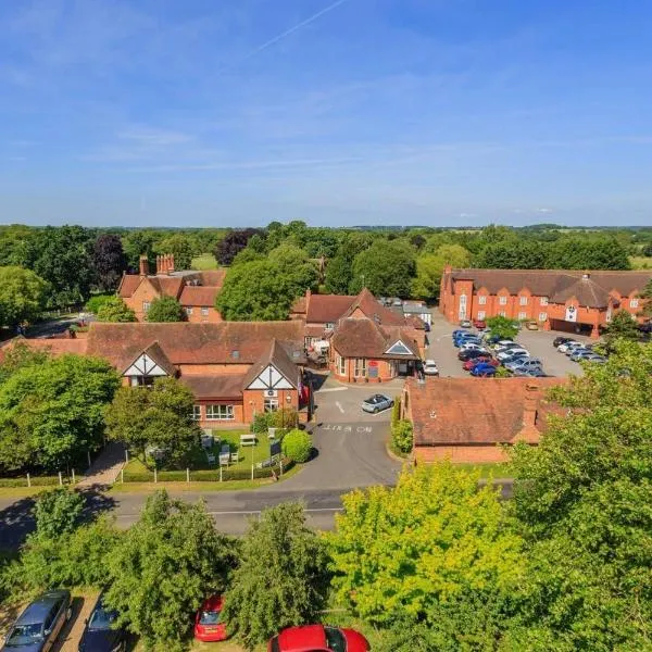Clarion Hotel Charlecote Pheasant, hotel di Stratford-upon-Avon