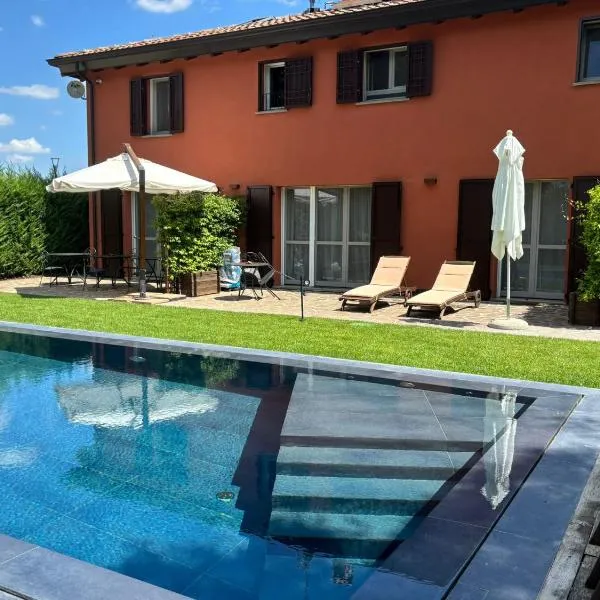 B&B Hole6, hotel in Castenaso