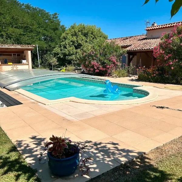 Studio Montayral, ξενοδοχείο σε Saint-Georges