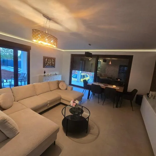 Kuca za odmor KIARA, hotel a Kmeti