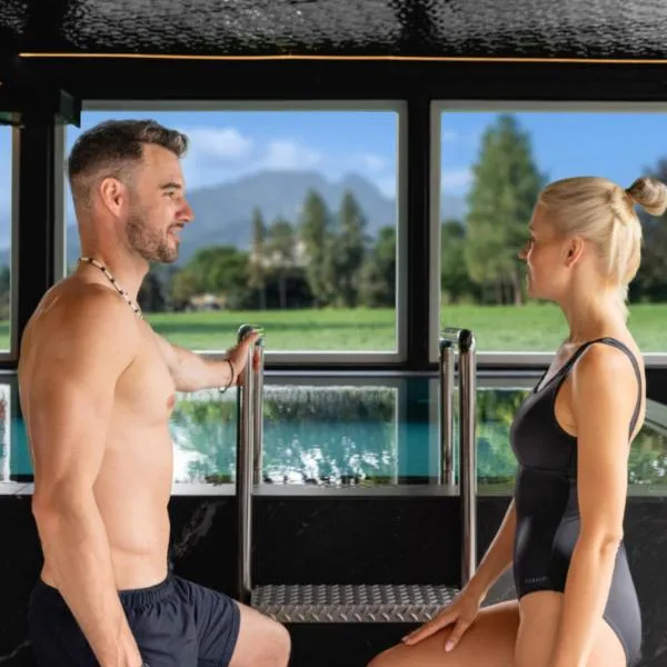 Hotel Helios nowy BASEN ! Zakopane, centrum - tylko 300m od Krupówek !、ザコパネのホテル